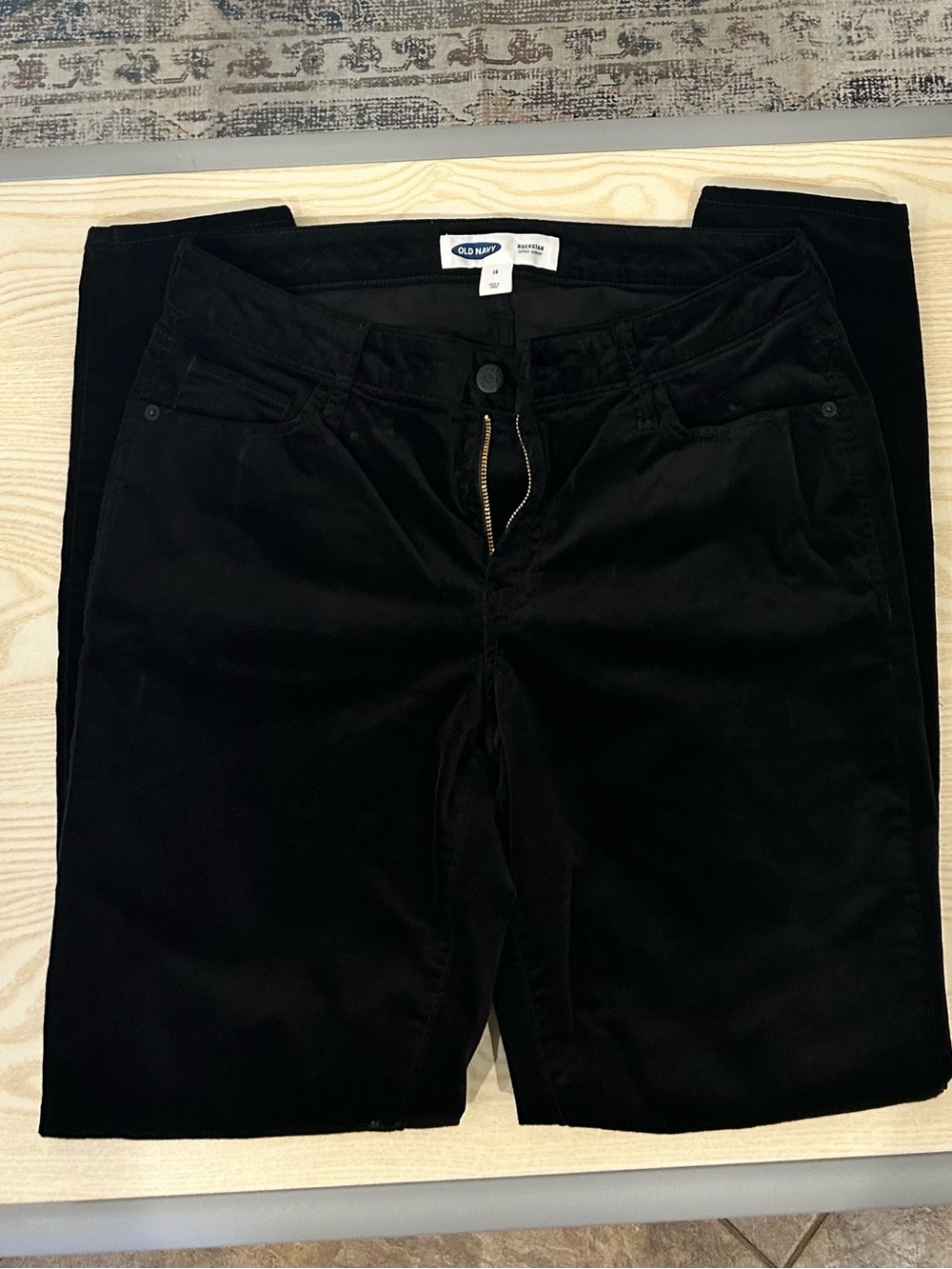 Old Navy Black Rockstar Super Skinny Pants - Picture 3 of 9